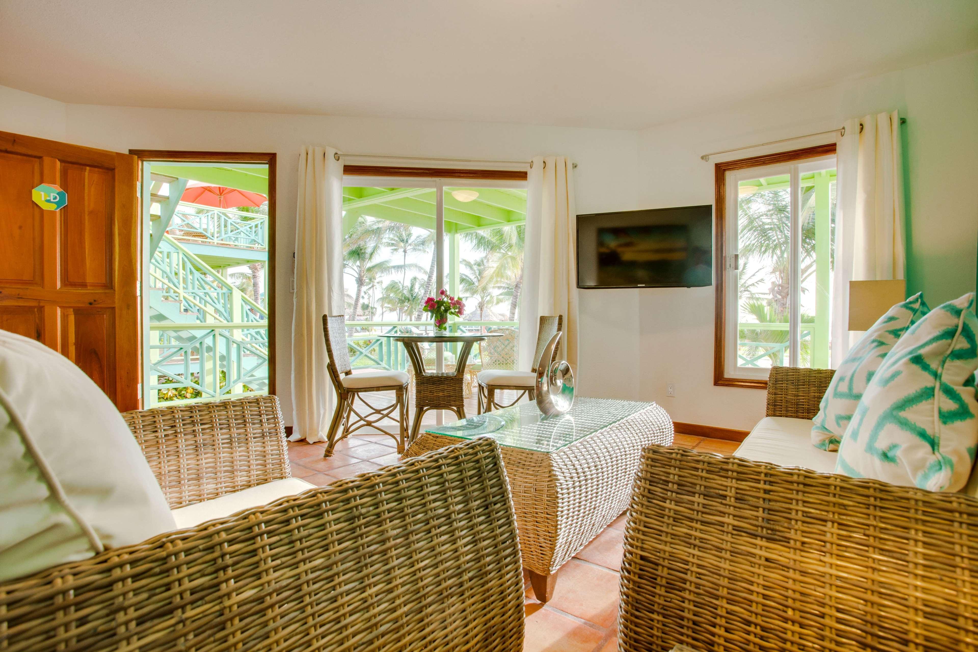 סן פדרו Costa Blu Beach Resort, Trademark Collection By Wyndham (Adults Only) מראה חיצוני תמונה